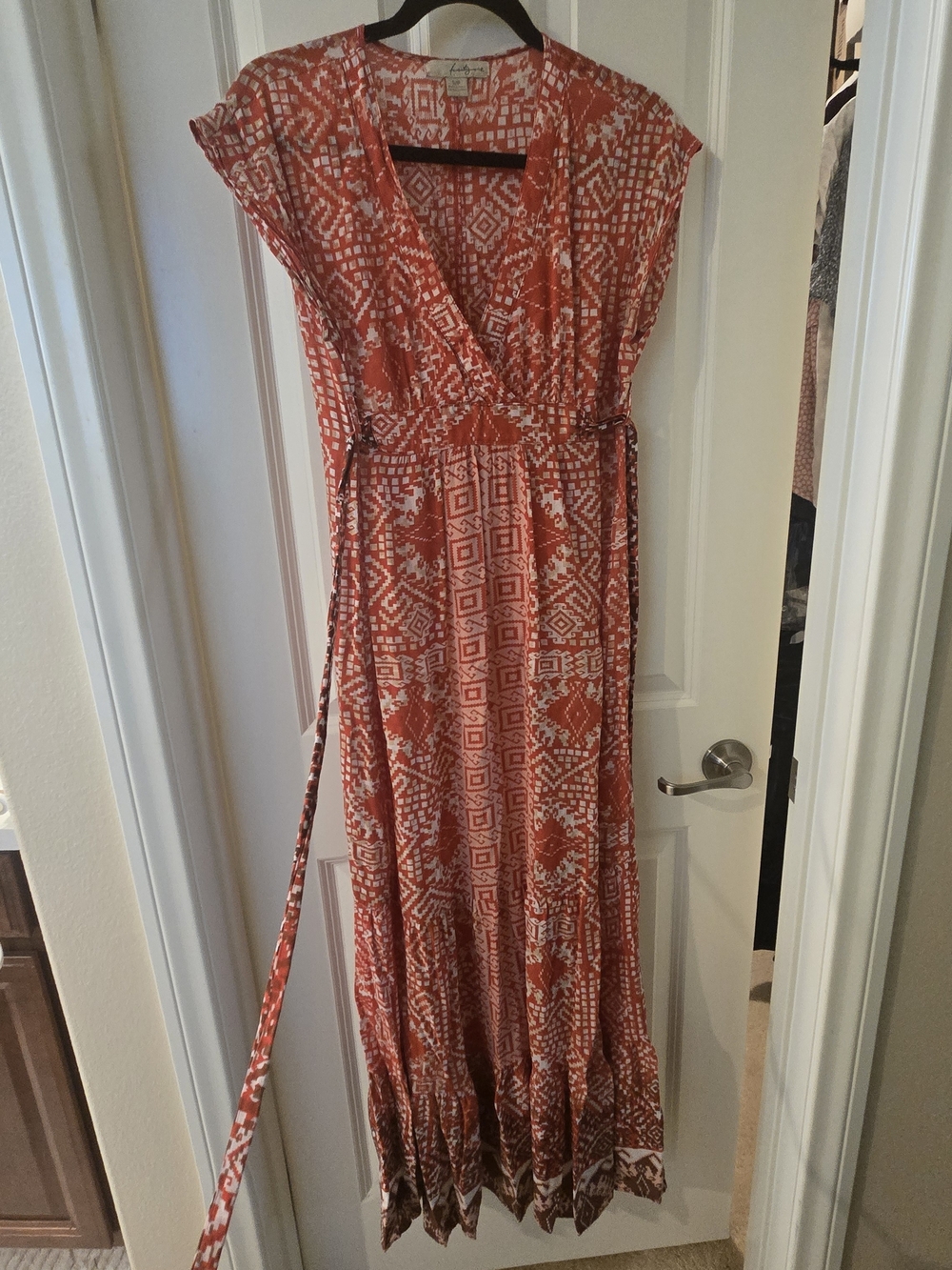 Forever 21 Rust and White Geo Print Maxi Dress